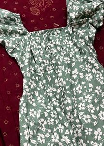 Floral Print Dress with Slit