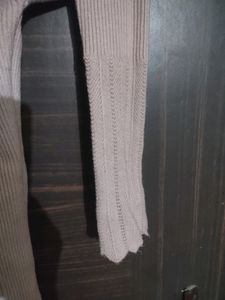 Woolen Top With Long Sleeves