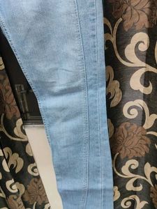 Light Wash Skinny Jeans