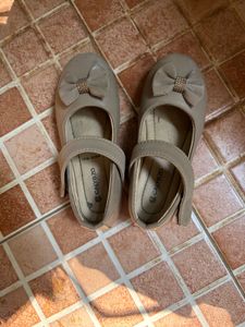 Cute Beige Bow Ballerina Flats