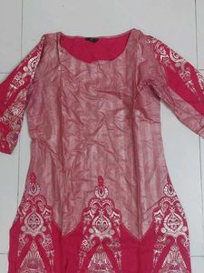 Elegant Pink Kurta with design for women