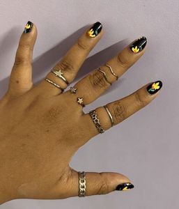Set of 8 chic rings