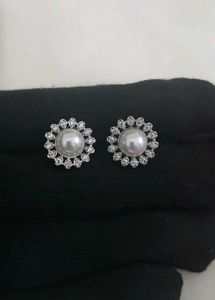 Elegant Pearl & Crystal Stud Earrings