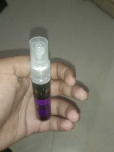 Travel Size Perfume Spray(white chain in the photo