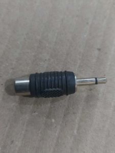 3.5mm jack plug to phono socket