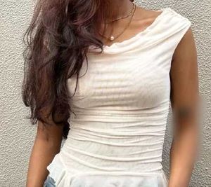 Newme Off-Shoulder Ruffle Top