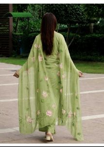 (New) Light Green Floral Print Kurta Set