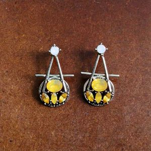 Stylish gold & pink geometric earrings