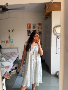 Comfortable Floral Print Nightdress