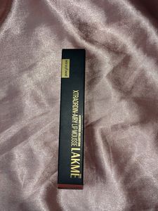 Lakme Xtraordin-Airy Lip Mousse