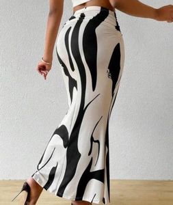 🖤🤍🦓Chic Zebra Print Maxi Skirt