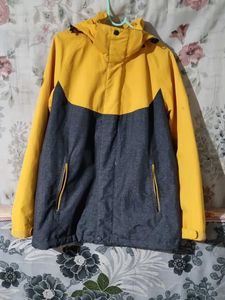 Men's Yellow and Gray Jacket