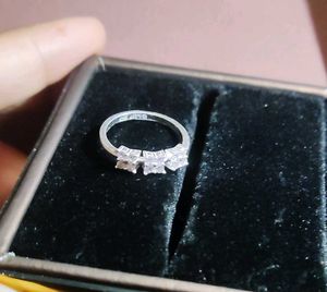 Sparkling Diamond Ring pure silver
