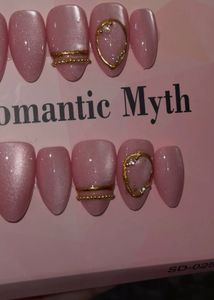 Romantic Myth Press-On Nails