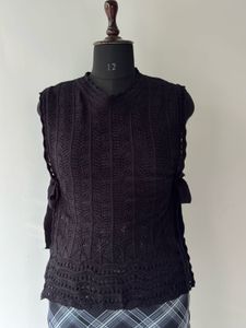 Vintage Black Sleeveless Lace Top