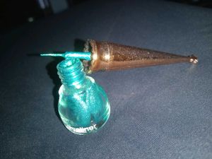 Green Eyeliner