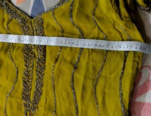Beautiful Olive Green Kurta Set
