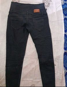 Black straight leg jeans 👖