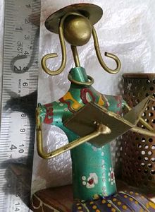 Metal Girl Doll wit pen stand