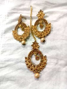 Earrings Set With Mangtika 🌸