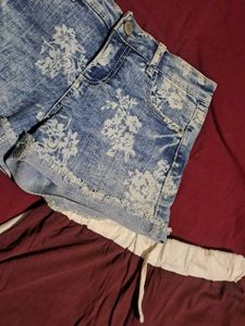Cute Denim &amp; Athletic Shorts Bundle