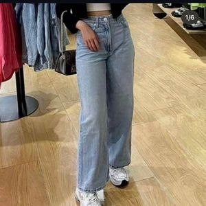 H&amp;M Women's wide leg Denim jeans 💙