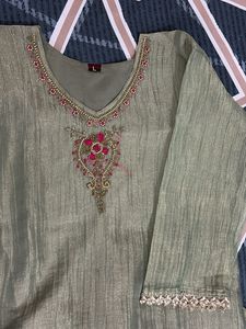 Elegant Green Embroidered Kurta