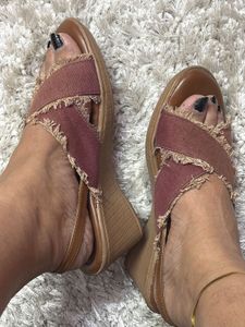 Stylish Brown Fringed Sandals
