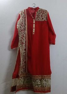 Elegant Red Kurta with Gold Embellishments