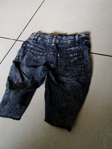 Girls' Distressed Denim Capris