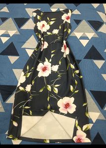 Floral Print Sleeveless Dress😌