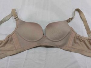 Comfortable padded seamless Bra