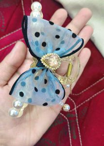 Chic Polka claw (free delivery+ gift )