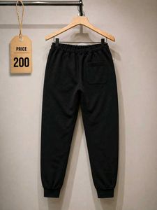 Black leggings