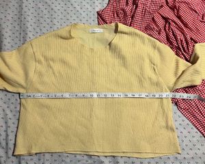 Pastel Yellow Cropped Sweater