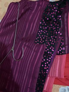 Chic Striped Saree