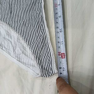🪔 Striped Briefs