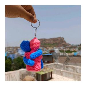 "Forever Hug – Crochet Couple Keychain"