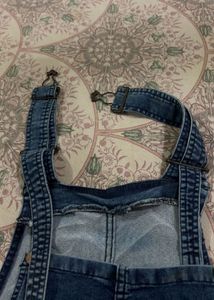 Blue denim dungri