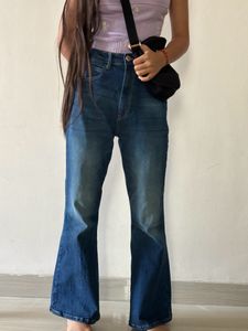 Women Flared Mid Rise dark Blue Jeans Size 28-30