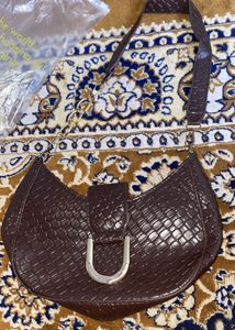 Chic Brown Woven Shoulder Bag