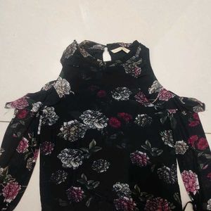 Floral Cold Shoulder Top🌸