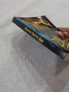 Sylvia Day's Illusive - A Crossroads Novel