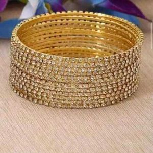 Sparkling Gold Bangles Set