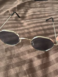 Unique Round Frame Sunglasses