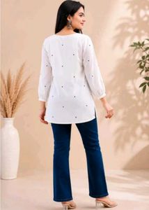 White Kurta with Black Embroidery_S