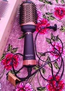 MakeMeeBold Hair Dryer Brush🍒