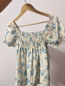 Floral Smocked Puff Sleeve Top