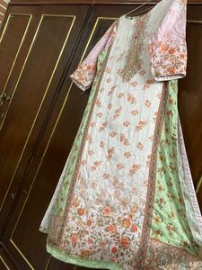 Women Beautiful Kurti