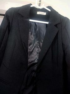 Women's Tailored Black Blazer